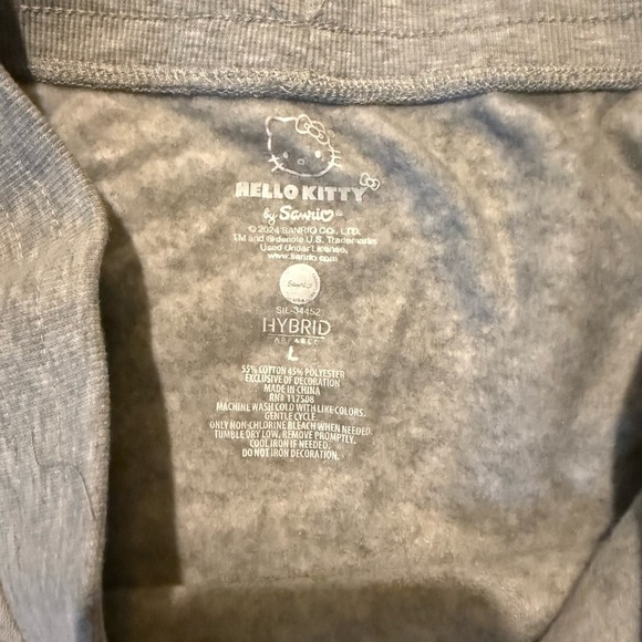 NWT Hello Kitty comfy sweatshirt skirt. Size L. Super soft and comfy. Cute! - Picture 7 of 10